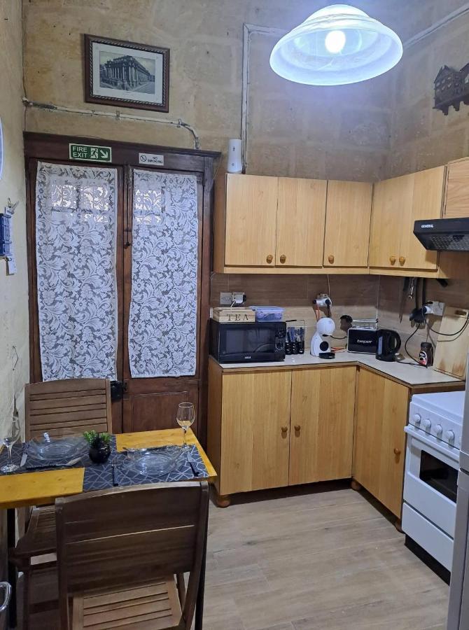 Lovely 1 Bedroom Apartment In The Heart Of فاليتا المظهر الخارجي الصورة